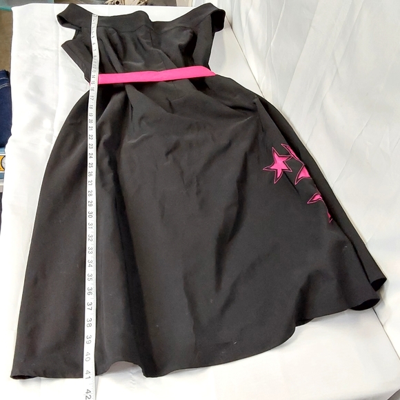 COPY - Torrid Vintage 90's Black and Pink Star Dress - Picture 11 of 11